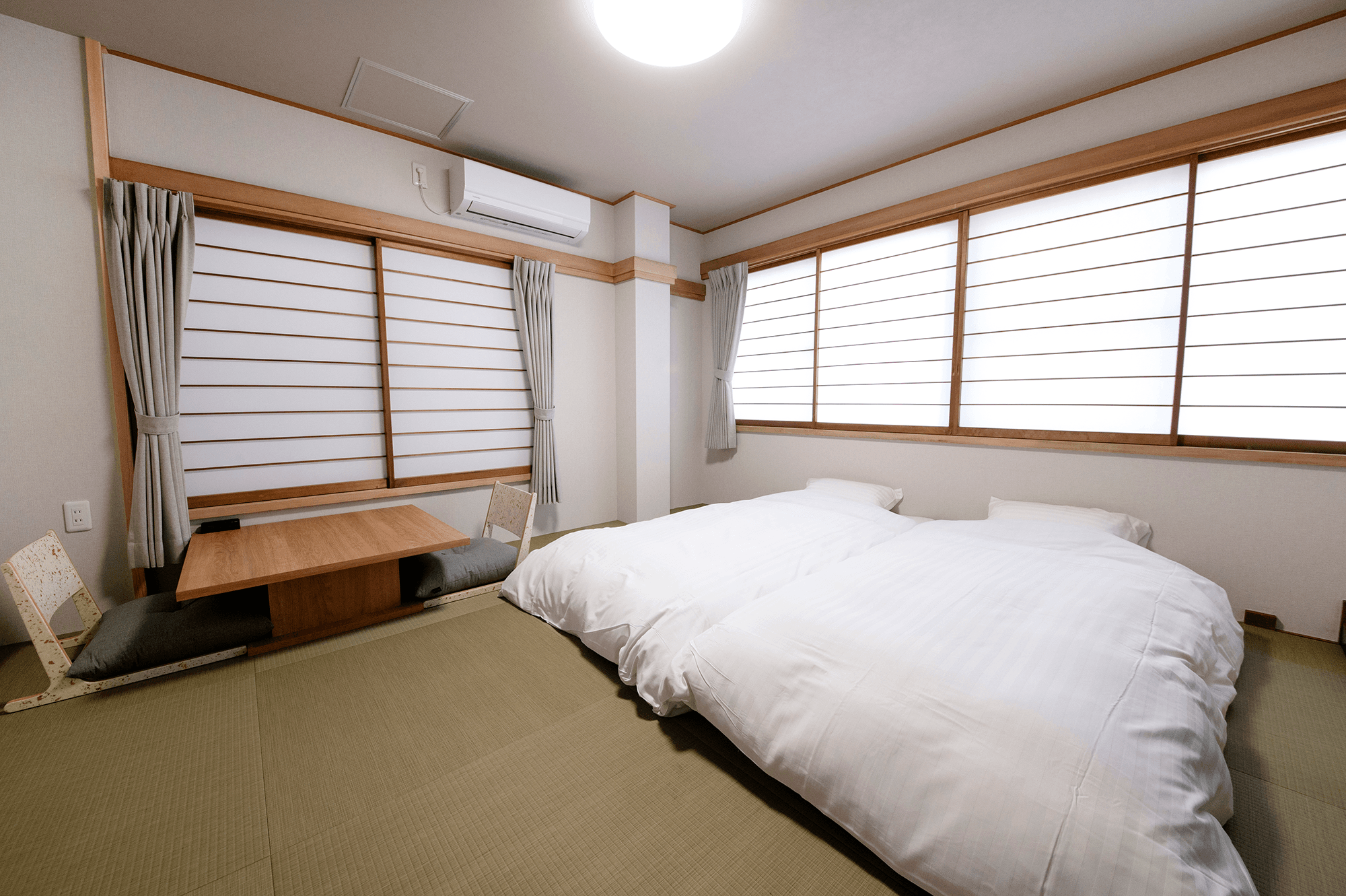 Family Room (Japanese)